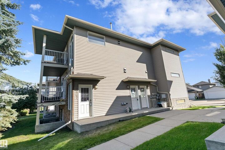 Property Photo:  2947 26 Street NW  AB T6T 2A1 
