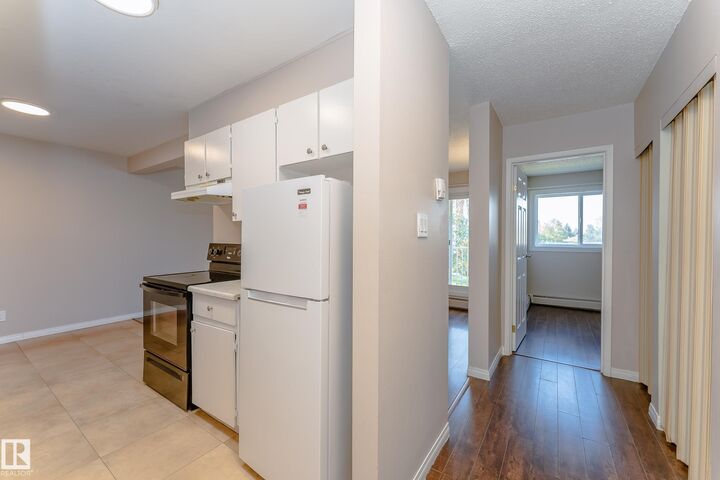 Property Photo:  11245 31 Avenue NW 39  AB T5J 4G8 