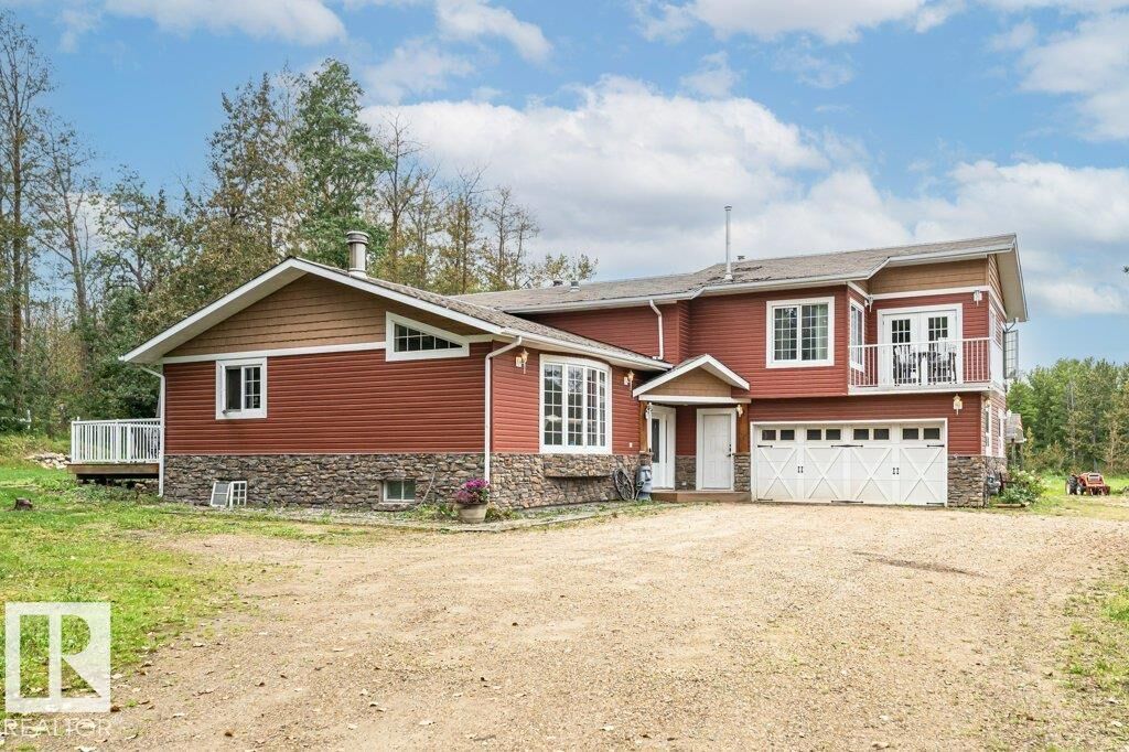 Property Photo:  52356 Rge Road 221 97  AB T8E 1W2 