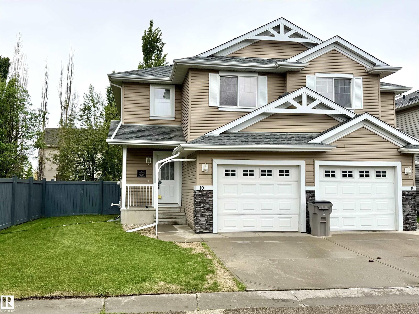 Property Photo:  5101 Soleil Boulevard 10  AB T4X 0E3 