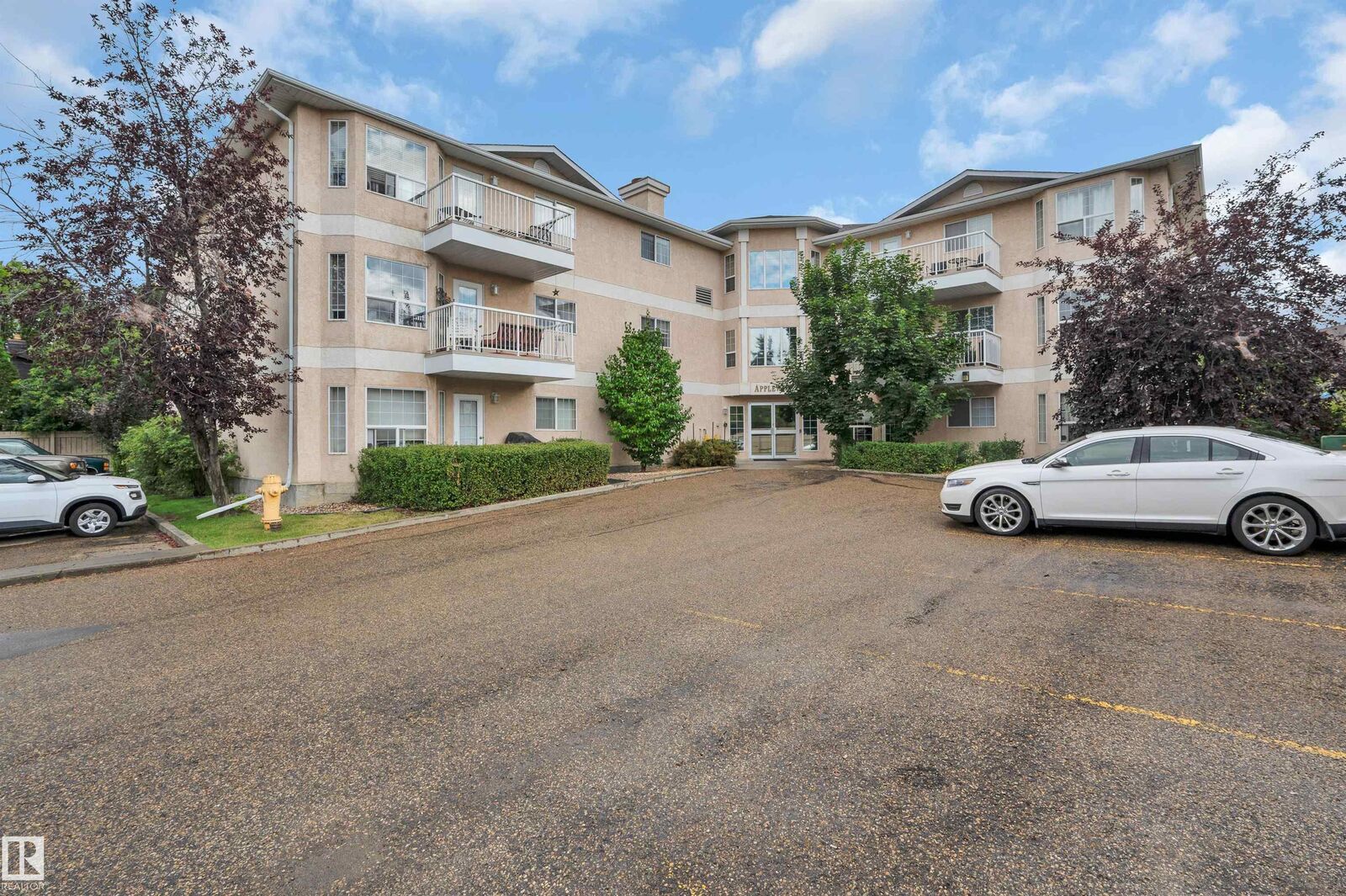 Photo de la propriété: 2 Alpine Boulevard 305 AB T8N 3Y3