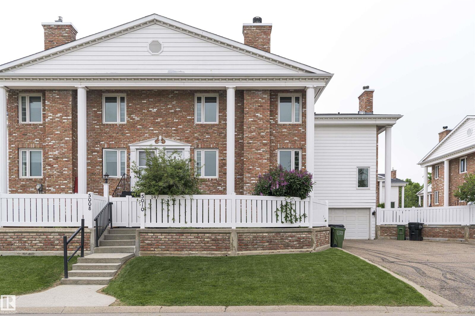 Property Photo:  5010 147 Street NW  AB T6H 5E7 
