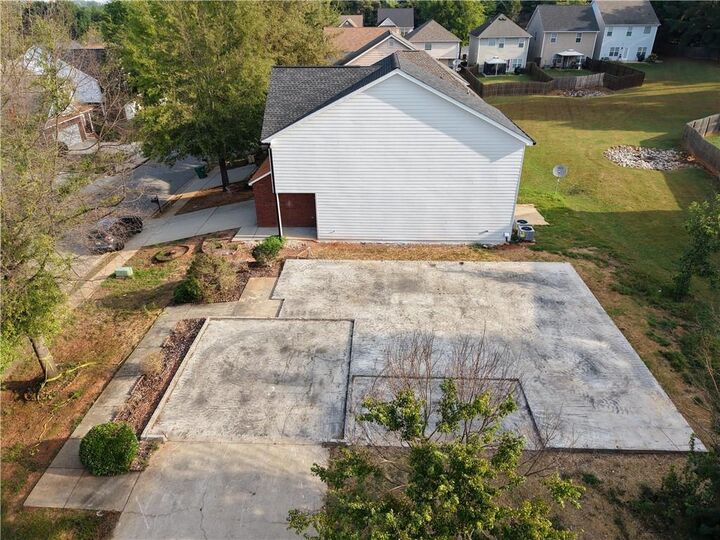 Property Photo:  140 Whimsical Court  GA 30248 