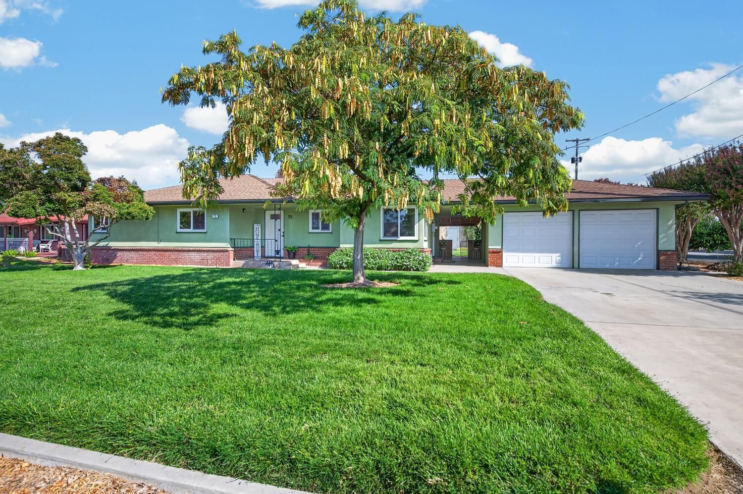 Property Photo:  75 W Sierra Avenue  CA 93612 