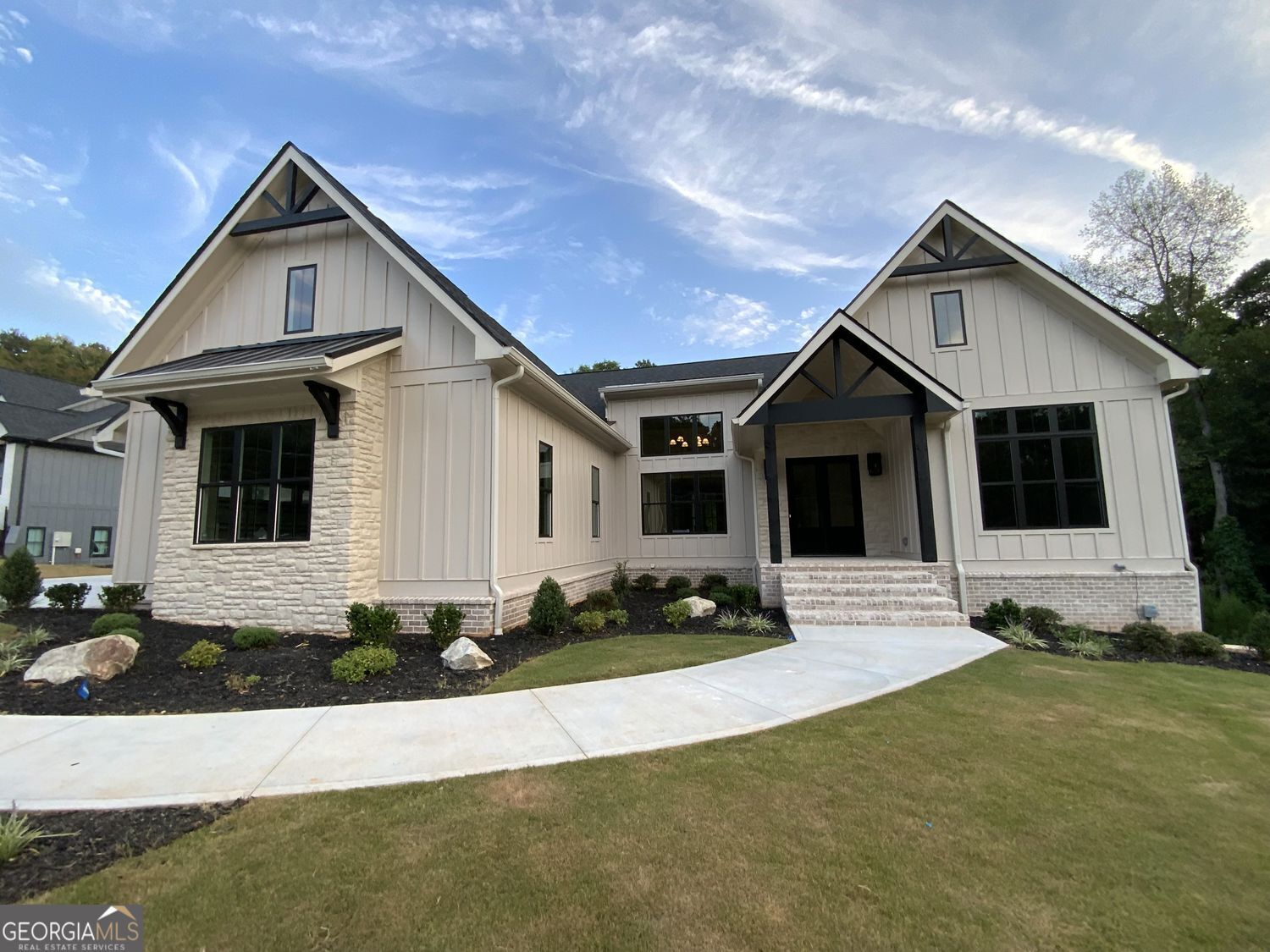 Property Photo: 2468 Rockbridge Road NW GA 30012
