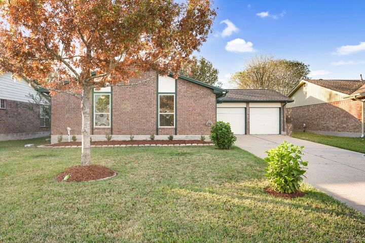 Property Photo:  11611 Burlwood Drive  TX 77089 