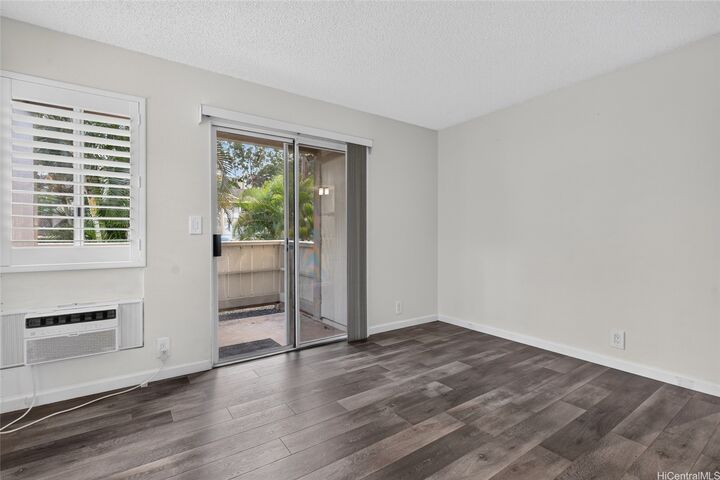 Property Photo:  95-510 Wikao Street M105  HI 96789 
