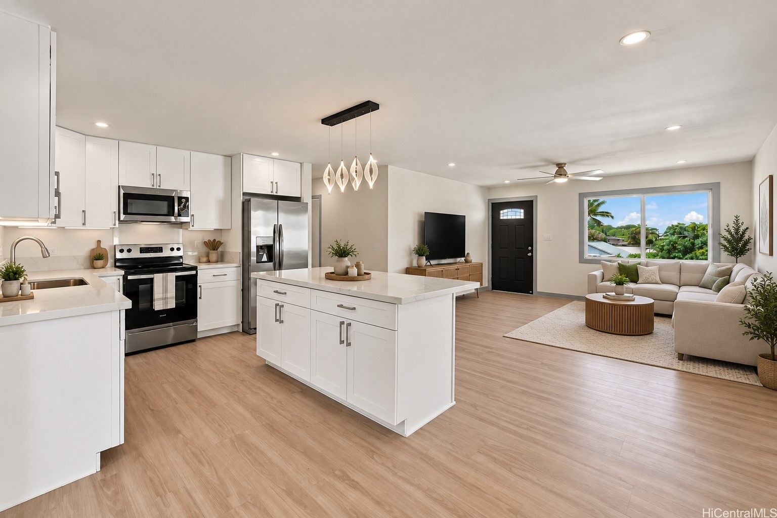 Property Photo:  92-304 Akaula Street  HI 96707 