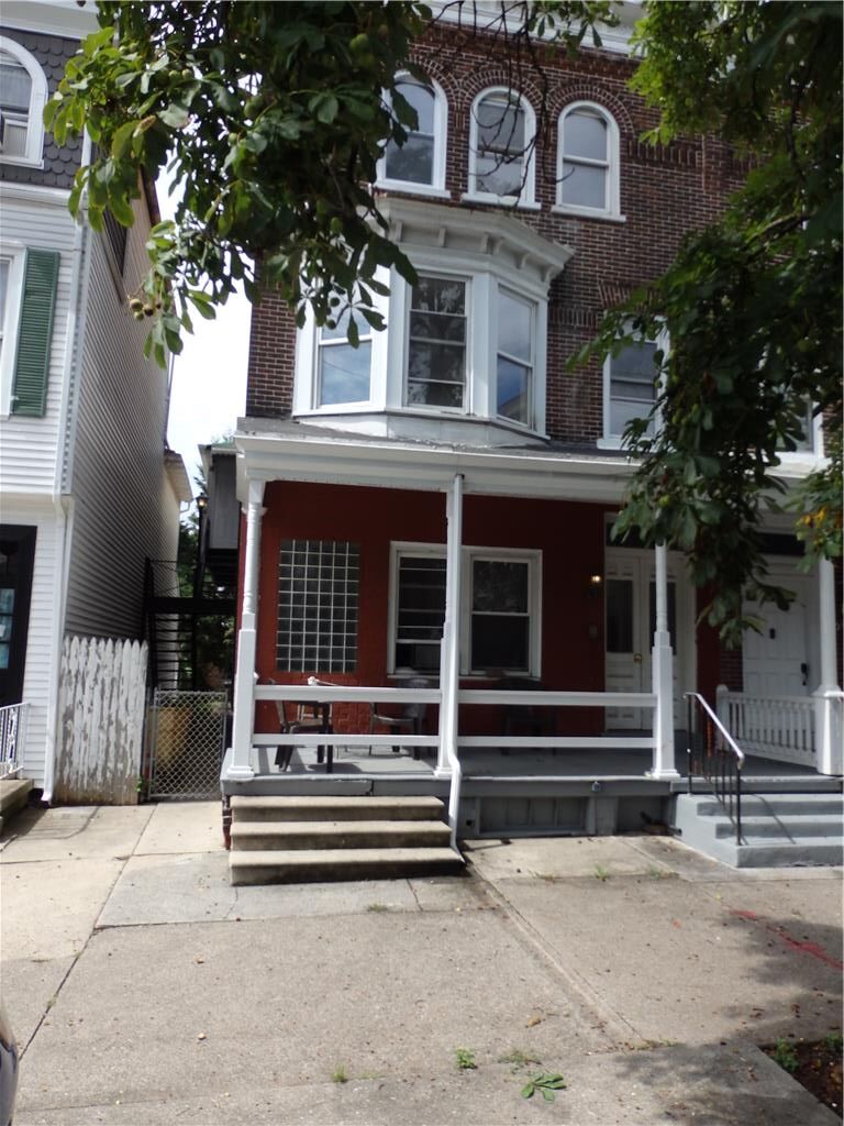 Property Photo:  28 N 13th Street  PA 18102 