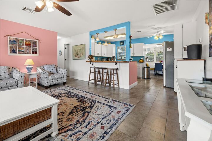 Property Photo: 7035 Duke Street FL 34224