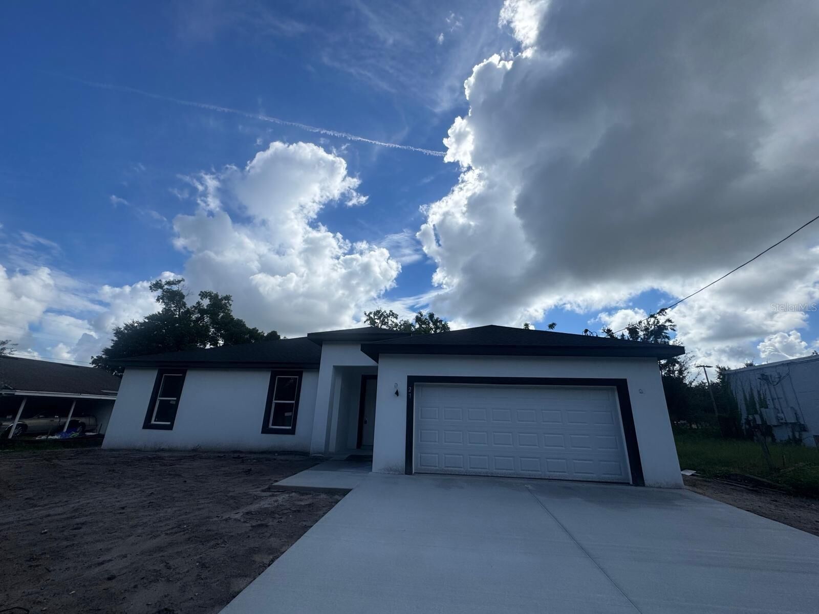 Property Photo: 27 N Calhoun Avenue FL 32751