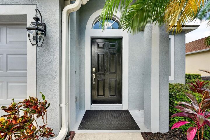 Property Photo: 6218 Blackdrum Court FL 34202
