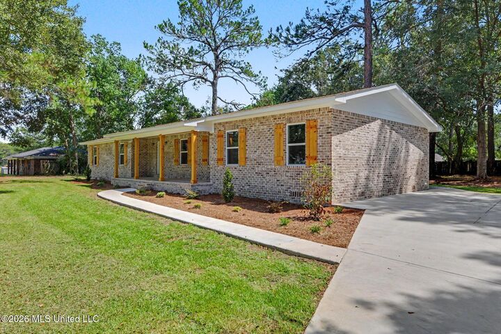 Property Photo:  12908 Dixie Hill Drive  MS 39562 