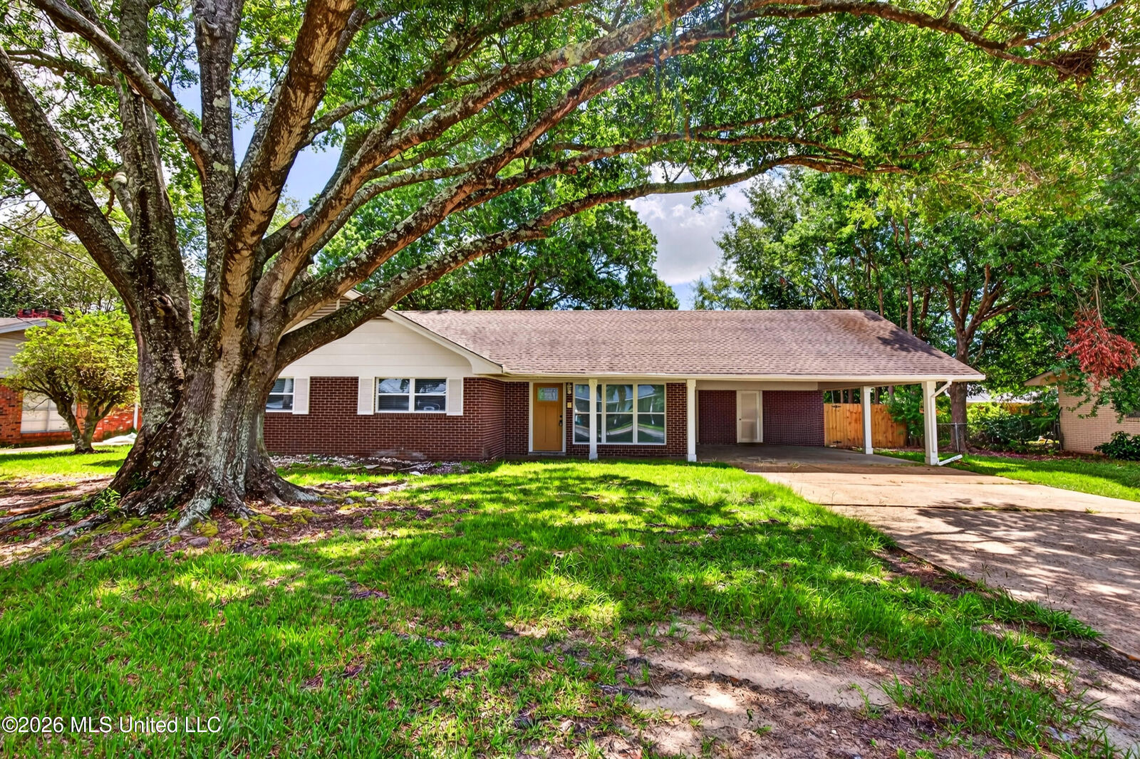 Property Photo: 2211 Popps Ferry Road MS 39532