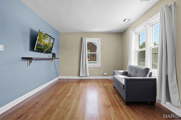 Property Photo:  1513 Broadway  IL 62249 