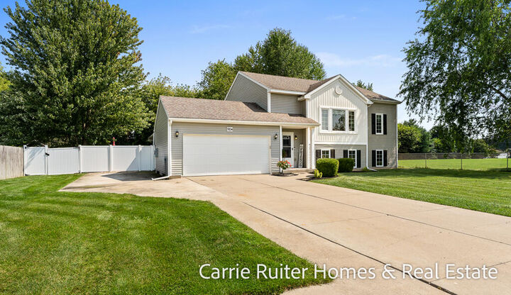 Property Photo:  1104 Zachary Street  MI 49097 