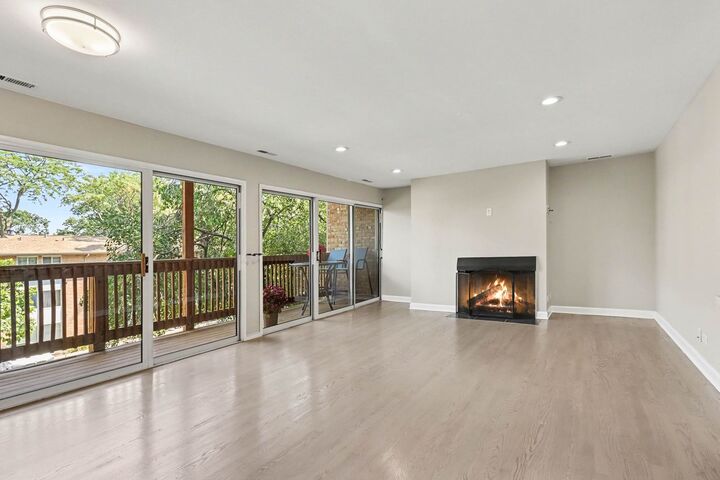 Property Photo: 5809 Oakwood Drive D IL 60532