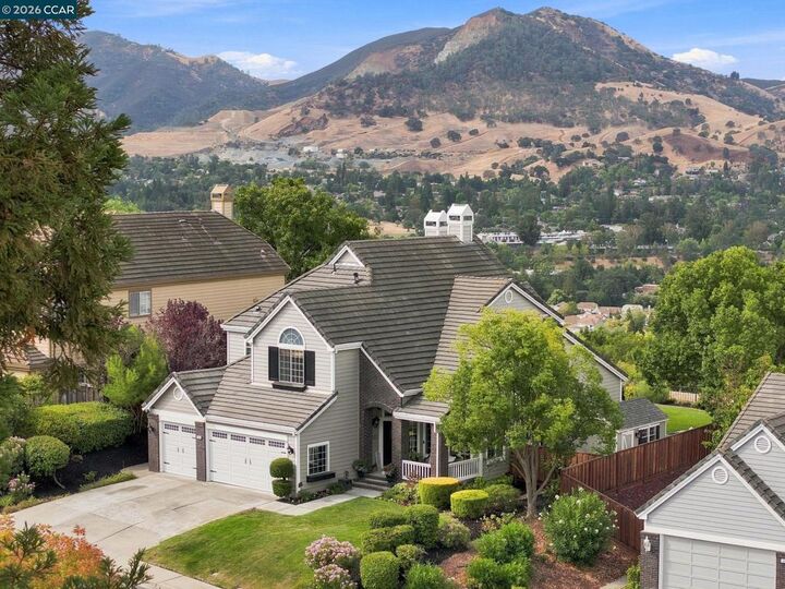 Property Photo:  308 Ahwanee Lane  CA 94517 