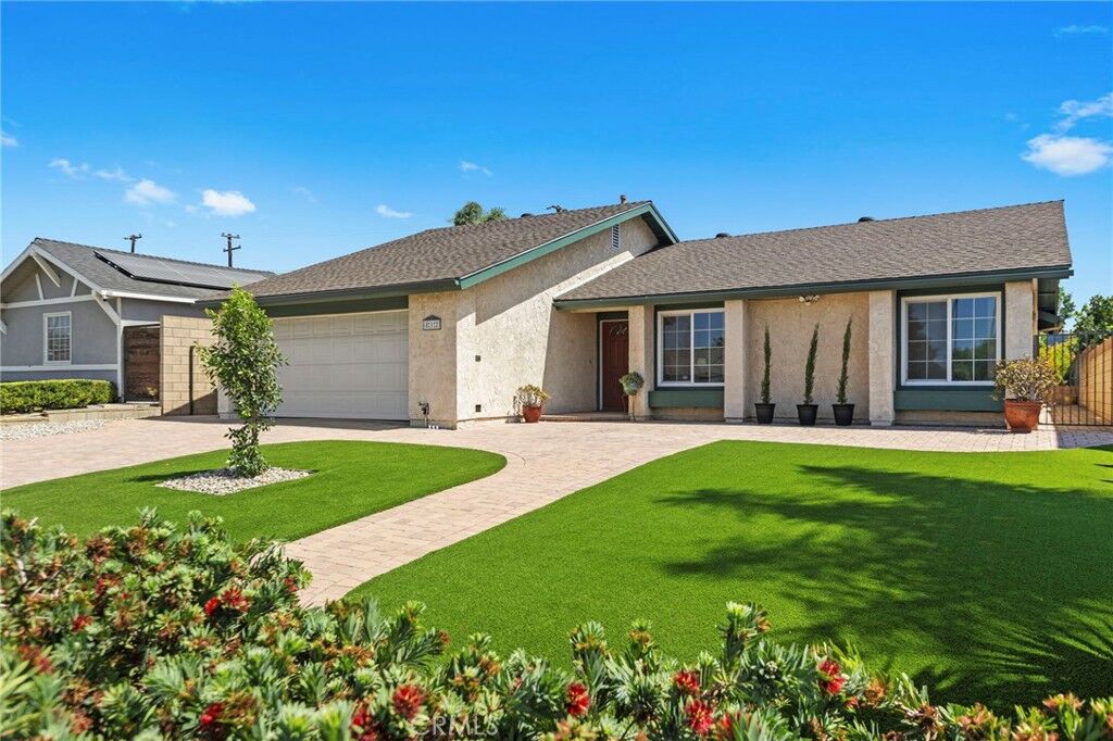 Property Photo:  812 De Jur Street  CA 92821 