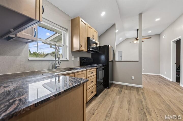 Property Photo:  645 Sarah Street  MO 65536 