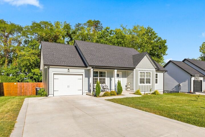Property Photo: 2075 Justice St TN 37073