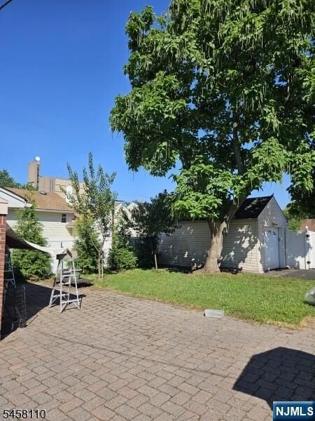 Property Photo:  102 Oldis Street  NJ 07662 