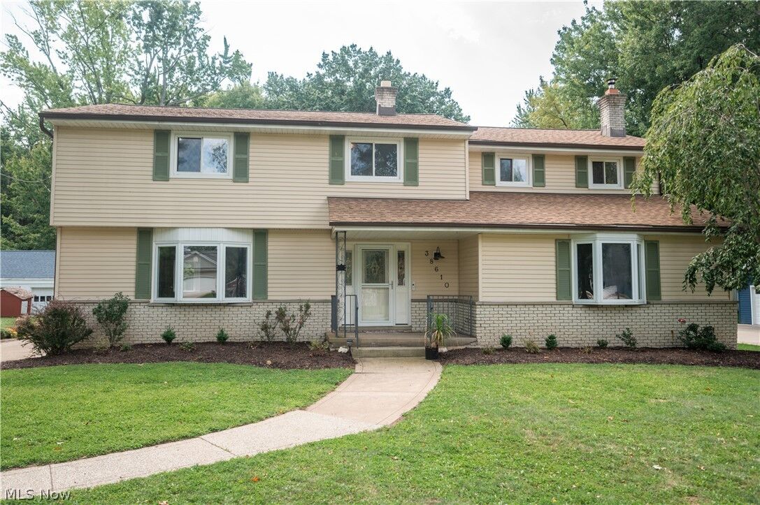 Property Photo: 38610 Wood Road OH 44094