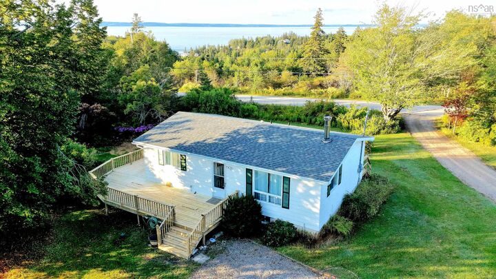 Property Photo:  1005 West Halls Harbour Road  NS B0P 1J0 