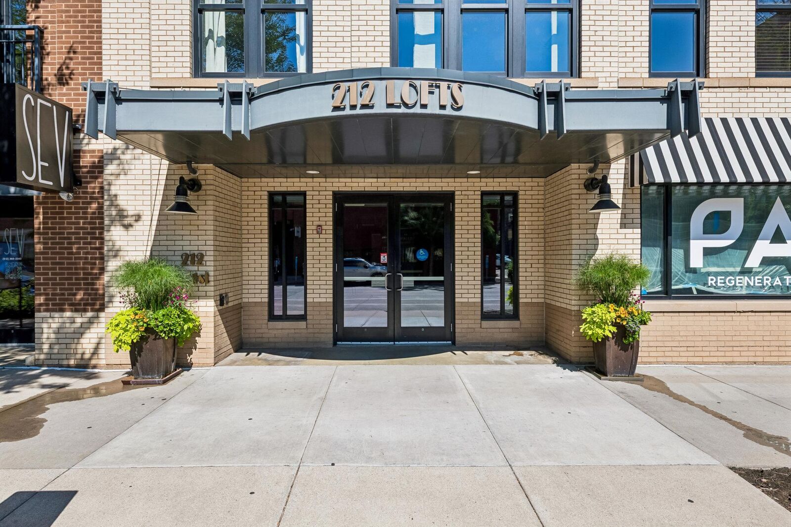 Property Photo: 212 N 1st Street 610 MN 55401