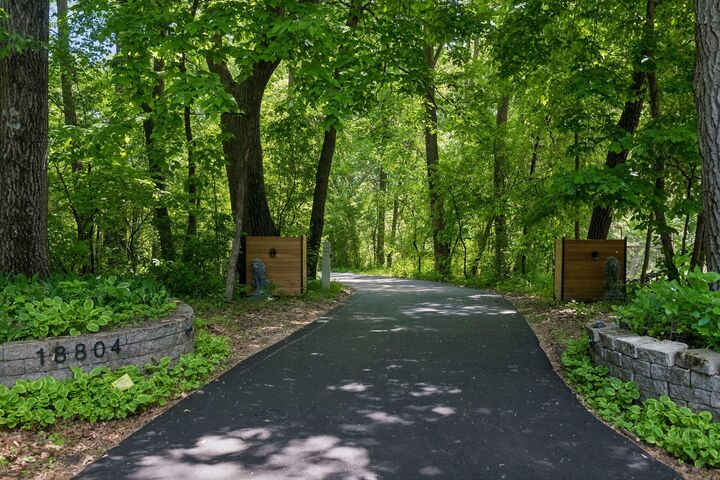 Property Photo: 18804 Kingswood Terrace MN 55345