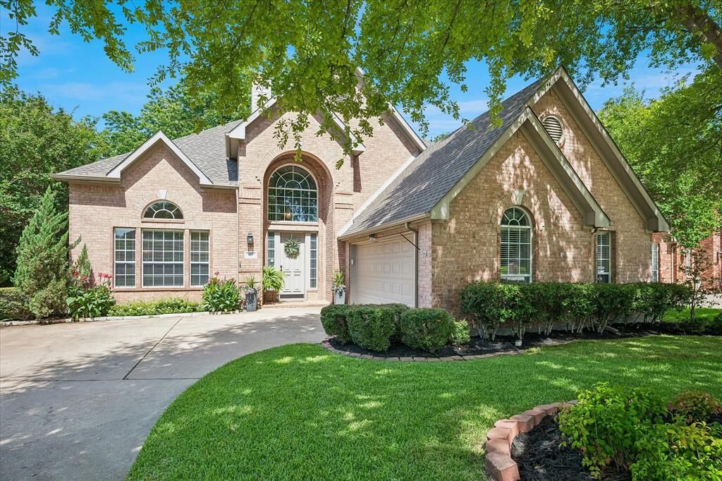 Property Photo: 411 Misty Meadow Drive TX 75013