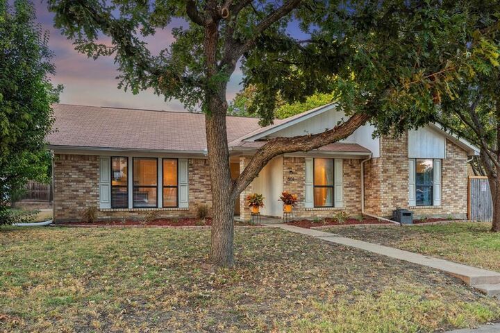 Property Photo:  801 Whitehall Drive  TX 75023 