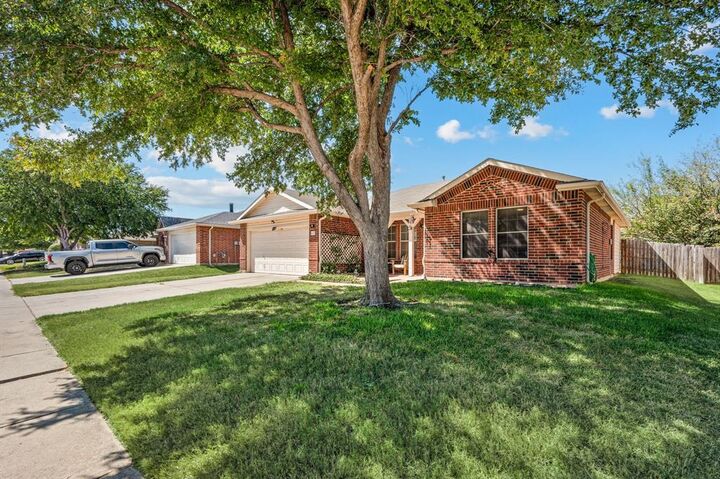 Property Photo:  632 Partridge Drive  TX 76131 