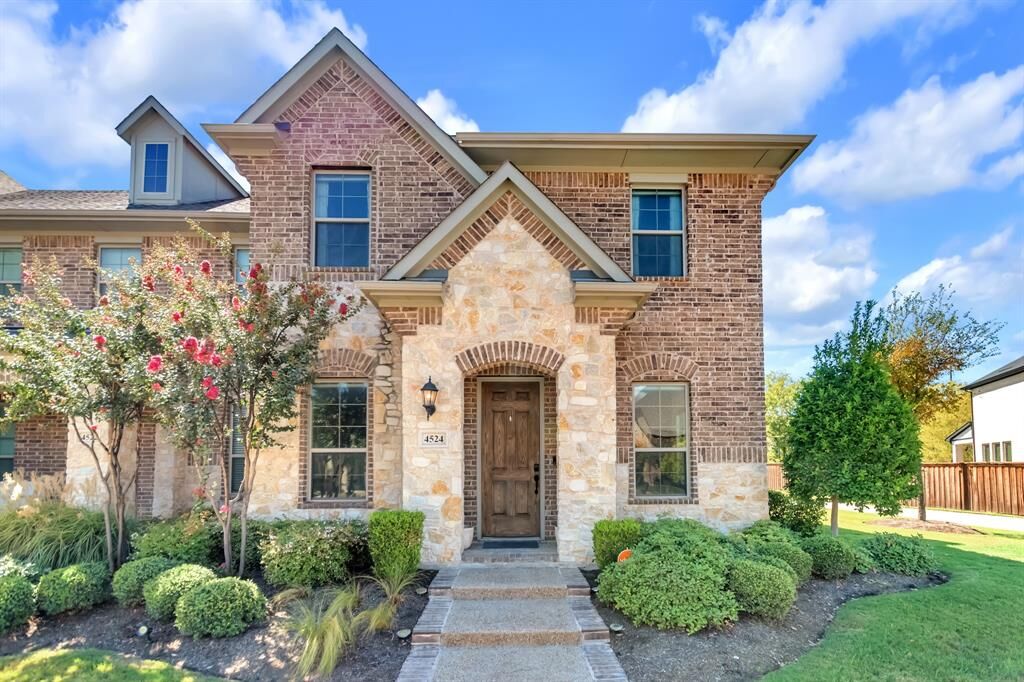Property Photo:  4524 Meadow Hawk Drive  TX 76005 