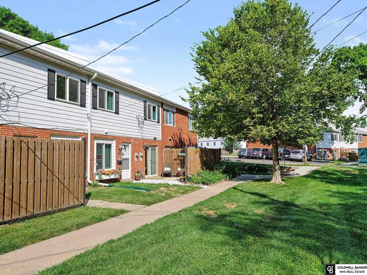 Property Photo:  2543 S 3 Plaza  NE 68108 