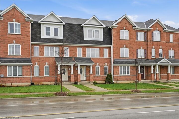 Property Photo:  230 Avonsyde Boulevard 15  ON L8B 1T9 