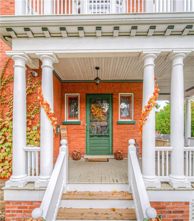 Property Photo:  543 Queenston Road  ON N3H 3J9 