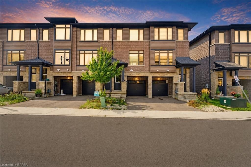 Property Photo:  120 Court Drive 50  ON N3L 0N2 