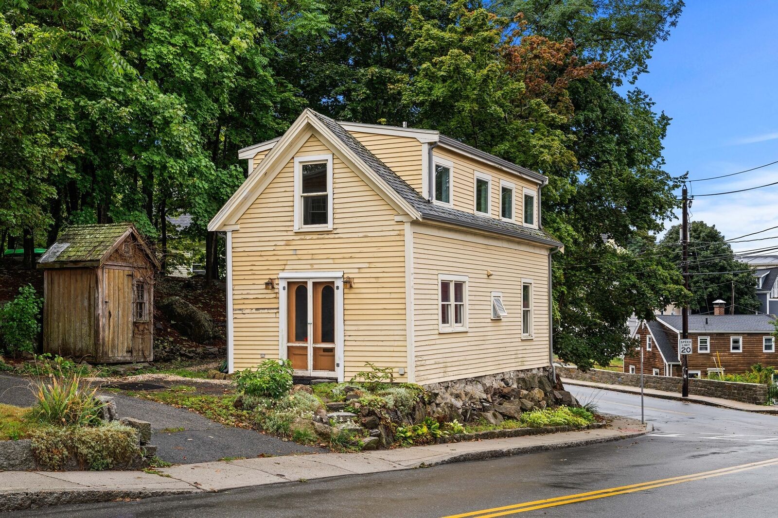 Property Photo:  1105 Washington  MA 01930 