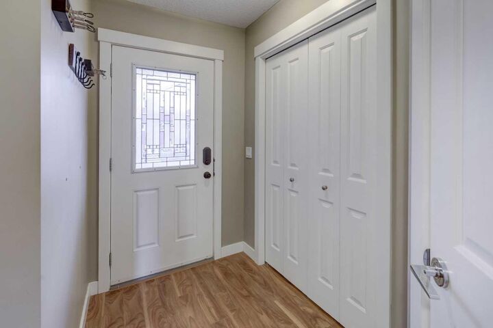 Property Photo:  87 Sunrise View  AB T4C 0M8 