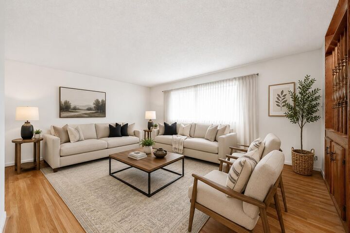 Property Photo:  7315 5 Street SW  AB T2V 1B4 
