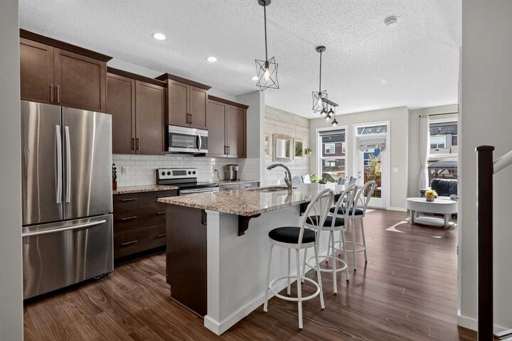 Property Photo:  50 Legacy Close SE  AB T0L 0X0 