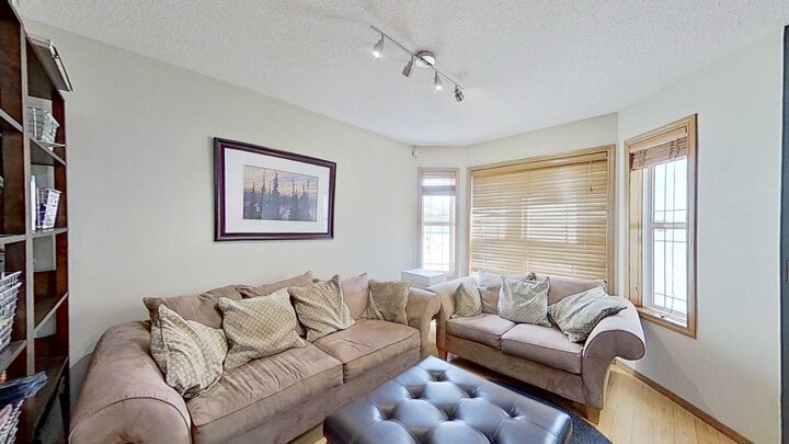 Property Photo:  29 Harvest Glen Link NE  AB T3K 4N1 