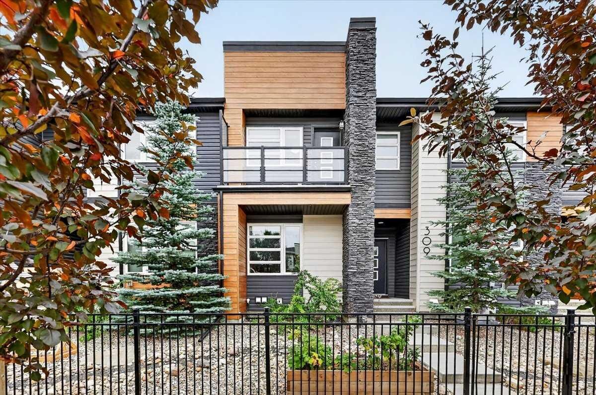 Property Photo:  309 Midtown Gate SW  AB T4B 4C9 
