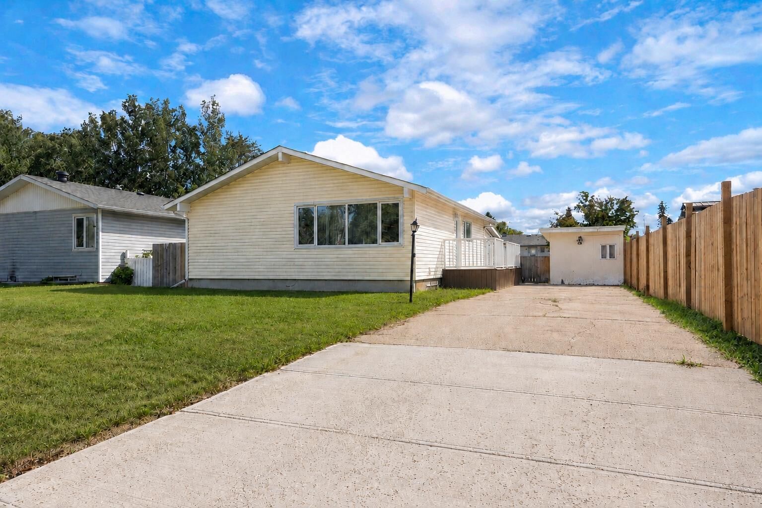 Property Photo:  2 Blair Crescent  AB T9H 1M9 