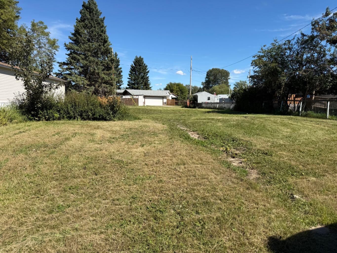 Property Photo:  231 4 Street NW  AB T0M 1X0 