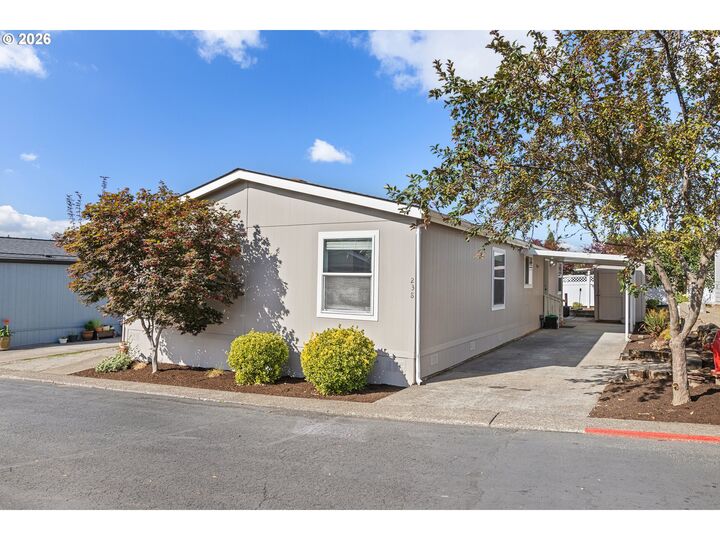 Property Photo:  12450 SW Fischer Rd  OR 97224 