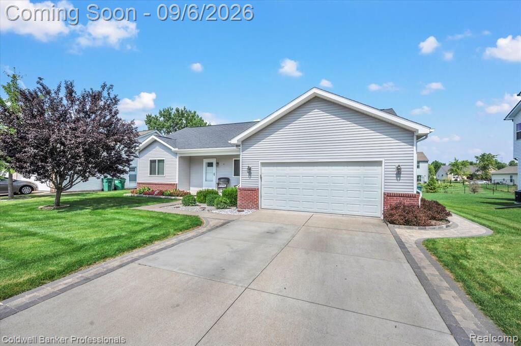 Property Photo: 47 Old Carriage Lane MI 48446