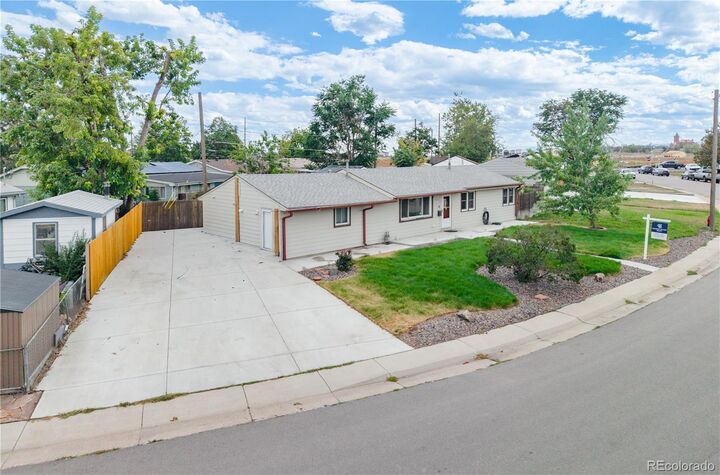 Property Photo:  8840 Hooker Way  CO 80031 