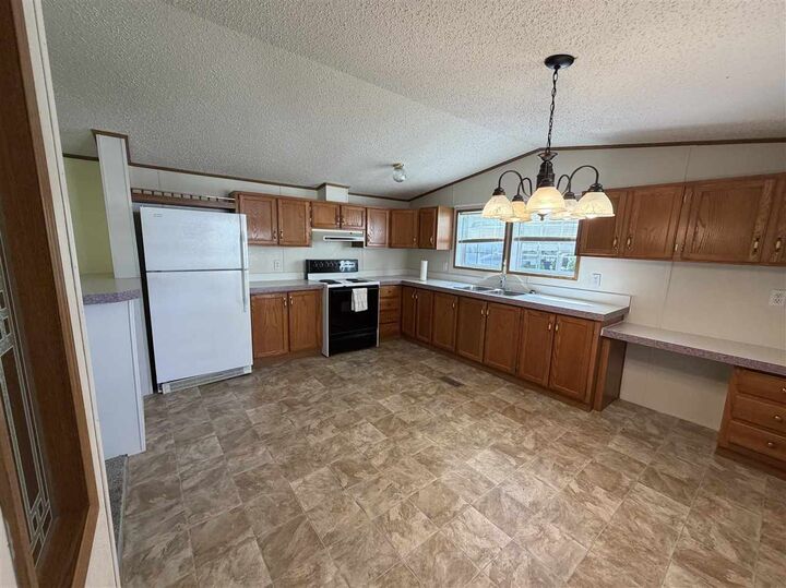 Property Photo:  11 Fairoaks Drive  IN 47374 